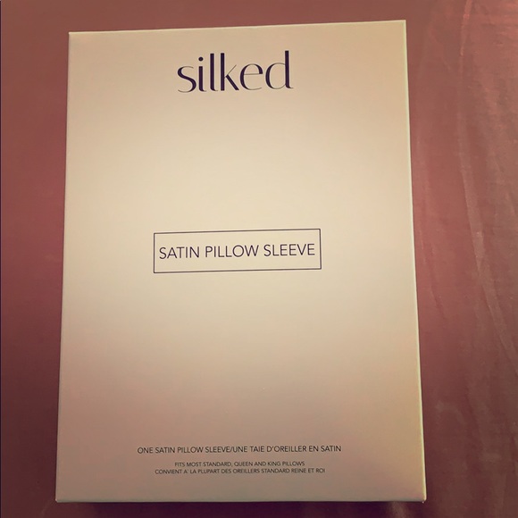 silked Other - 3for35$when you bundle Silked Satin Pillow Sleeve